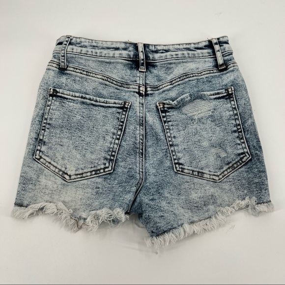 GBG Los Ángeles Distressed Cut Off Jean Shorts Size 26 Women’s - Picture 3 of 10